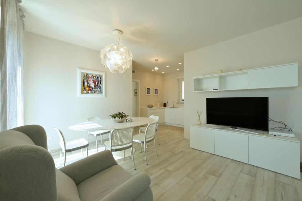 Luxury Apartament Con Garage Vista Mare Alassio Per 6 Persone Екстер'єр фото