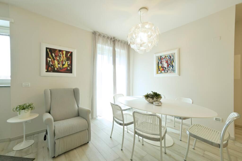 Luxury Apartament Con Garage Vista Mare Alassio Per 6 Persone Екстер'єр фото